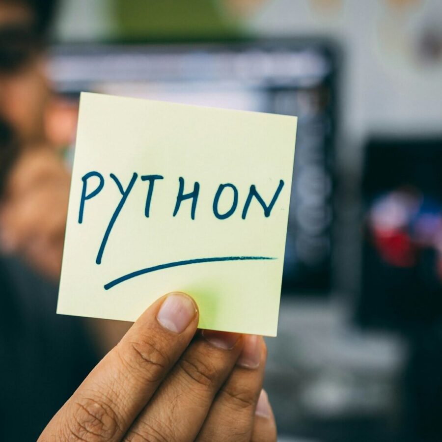 Python захватывает: 5 причин популярности Python среди специалистов по кибербезопасности